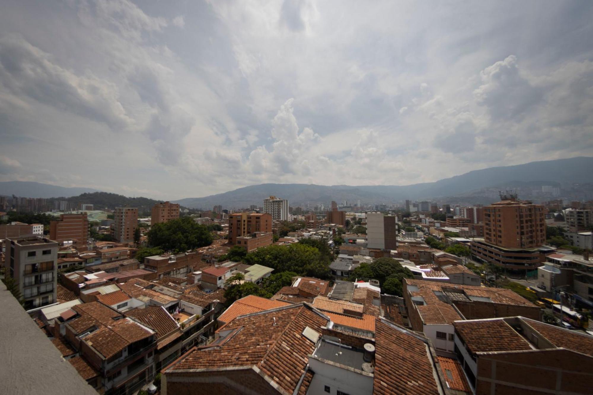Sonata 44 Hotel Laureles Medellín Exteriör bild