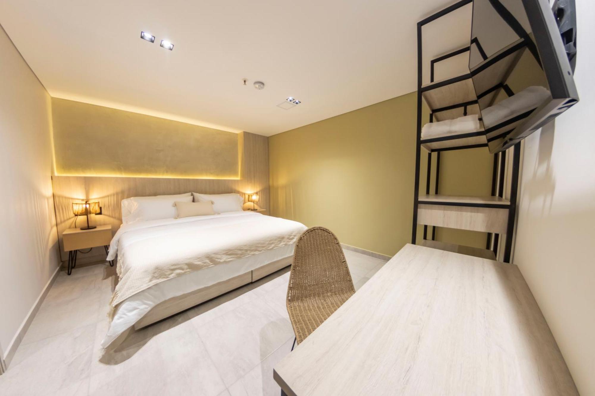 Sonata 44 Hotel Laureles Medellín Exteriör bild