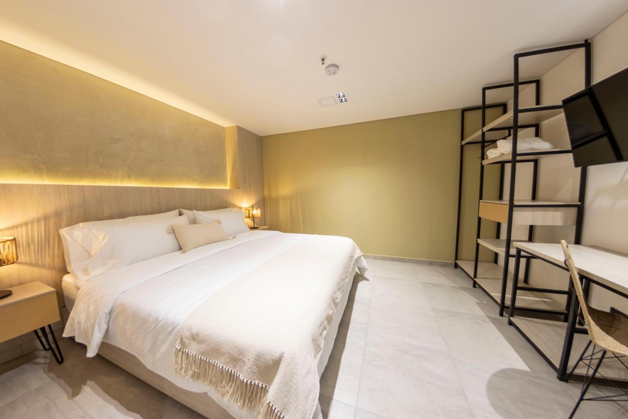 Sonata 44 Hotel Laureles Medellín Exteriör bild