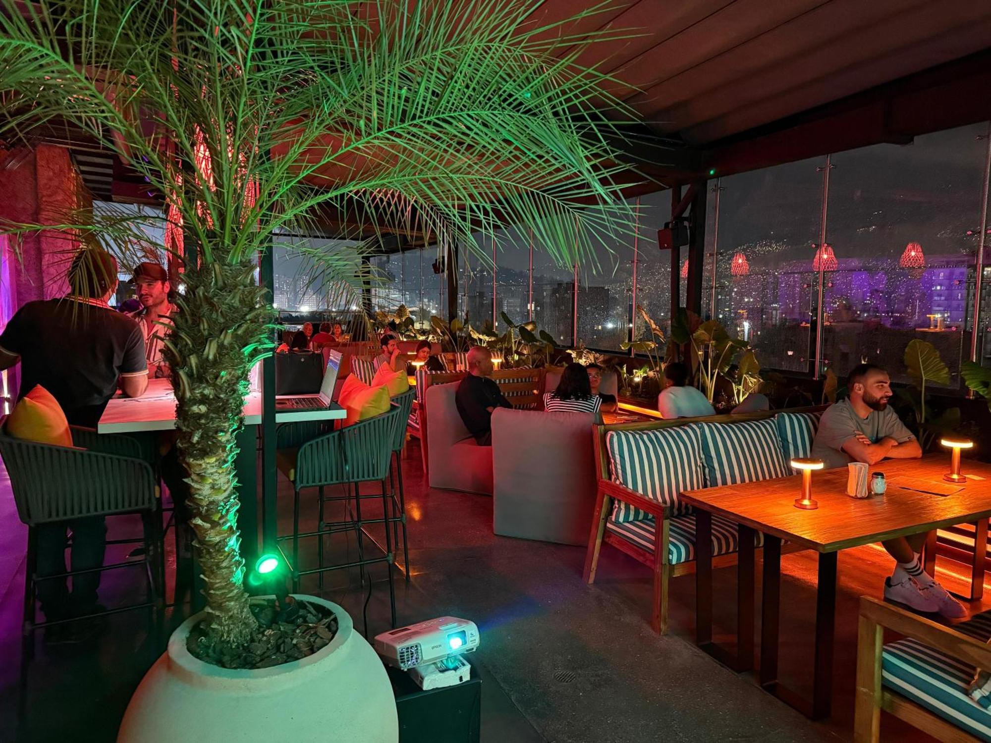 Sonata 44 Hotel Laureles Medellín Exteriör bild